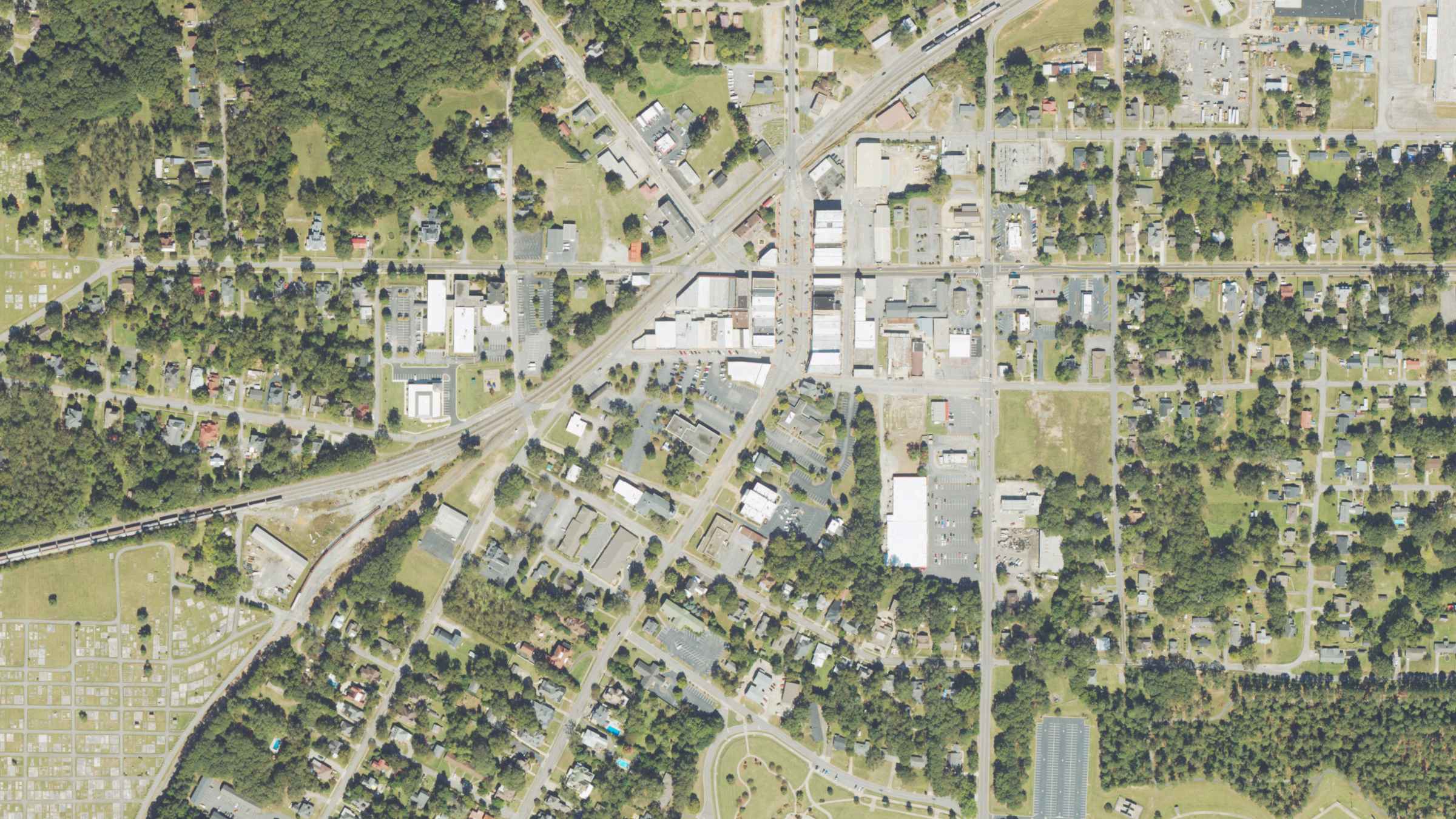 Aerial view of the Lamar County Courthouse, Barnesville