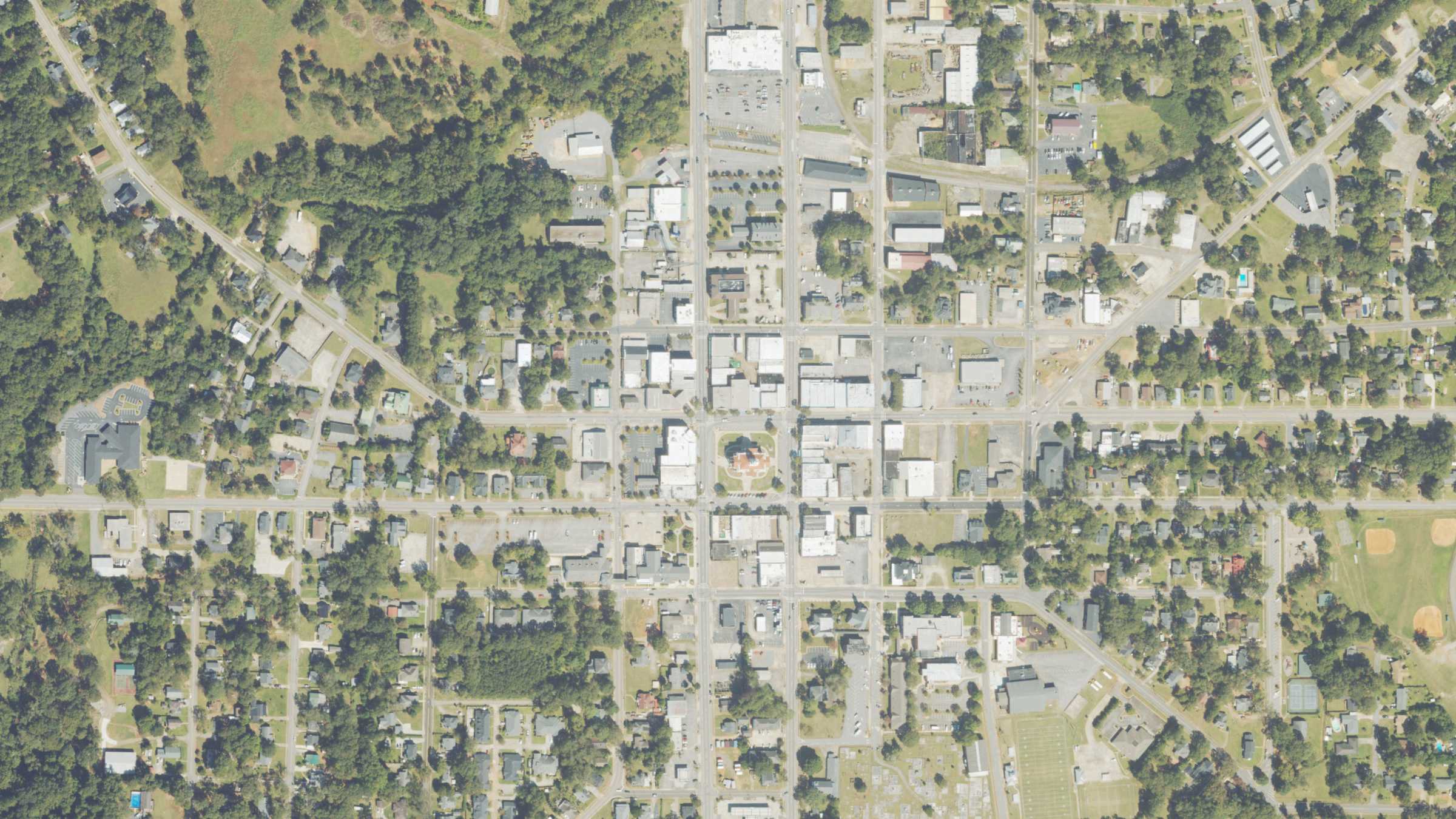 Aerial view of the Upson County Courthouse, Thomaston